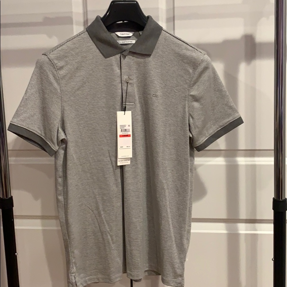 Calvin Klein Men’s Short Sleeve Striped Shirt